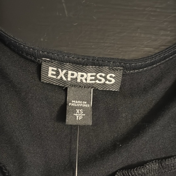 Express Black and white Floral Camisole - Picture 3 of 6